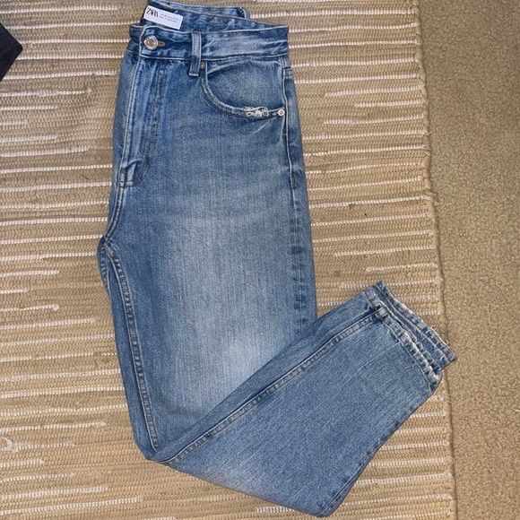 Zara Denim - light wash distressed mom fit jeans